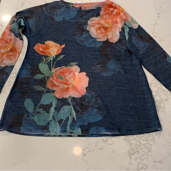 Soft Surroundings Blue Floral Top Large Split Neck 3/4 Sleeve Soft Lightweight - Picture 3 of 10